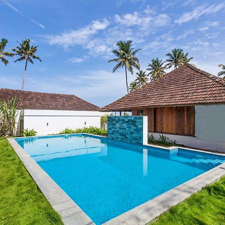 Deshadan'S Tarangi Beach Villas,Marari Mararikulam Exterior foto